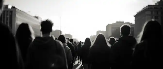 Десять тысяч голосов: масштабная демонстрация молодежи объединила участников на фестивале в Екатеринбурге